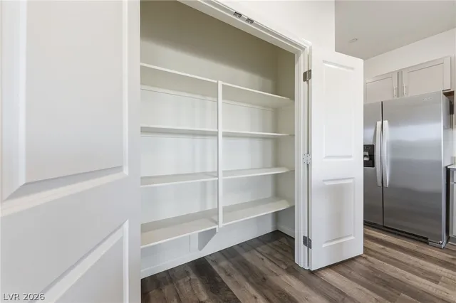 $2,400 | 530 Red Lovebird Avenue, Henderson, NV 89011