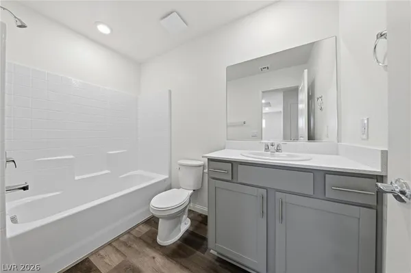 $2,400 | 530 Red Lovebird Avenue, Henderson, NV 89011