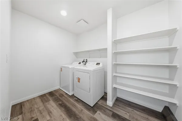 $2,400 | 530 Red Lovebird Avenue, Henderson, NV 89011