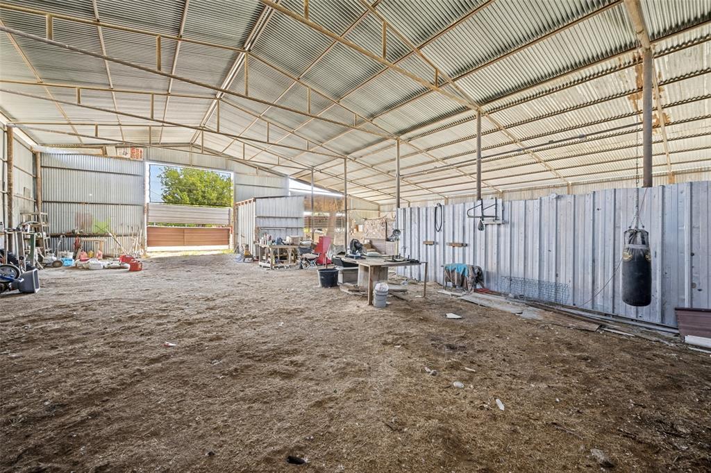 117 County Road Decatur, TX 76234 - Photo 27 of 40 Inside Barn