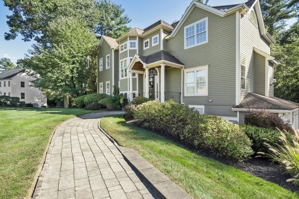 380 Mohawk Road Raynham, MA 02767 - Photo 5 of 40 Gallery Image 5