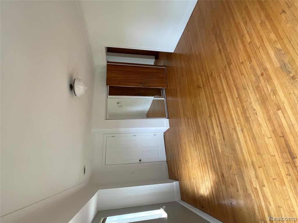 15763 Ashton Road Detroit, MI 48223 - Photo 19 of 43