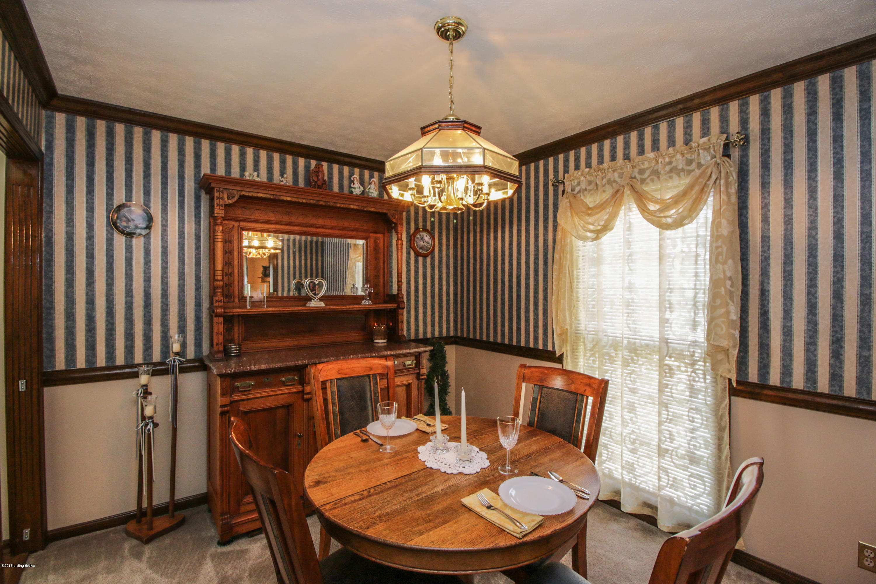 3008 Lexham Road Louisville, KY 40220 - Photo 11 of 58 20