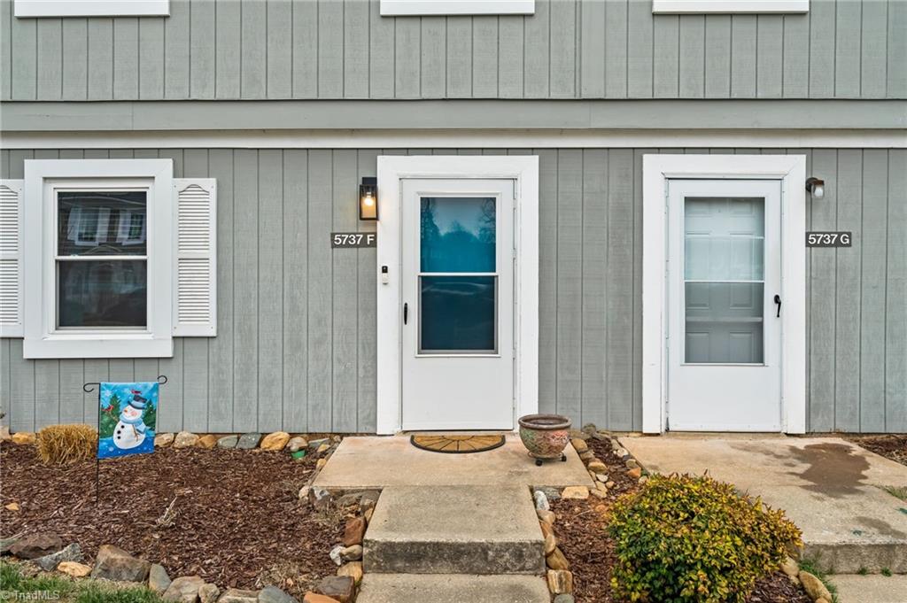 5737 Bramblegate Road, Unit F Greensboro, NC 27409 - Photo 4 of 35 Gallery Image 4