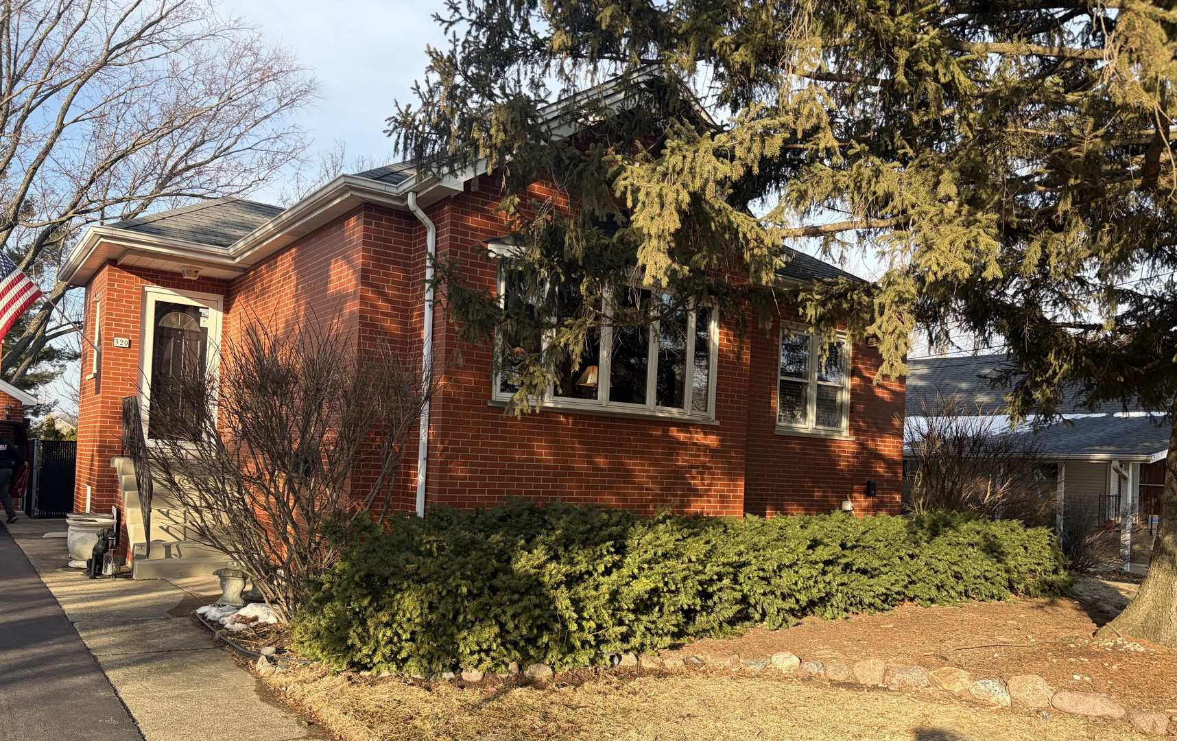 320 West Harrison Road Lombard, IL 60148 - Photo 1 of 43 Gallery Image 1
