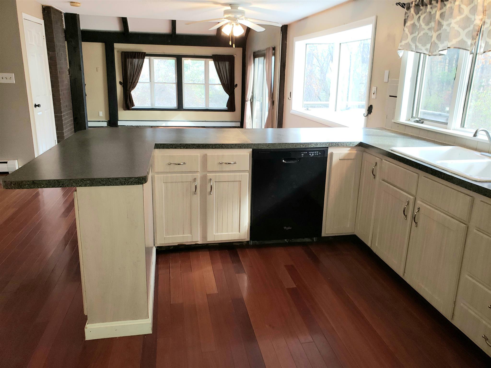 115 Mill Road Durham, NH 03824 - Photo 6 of 40 Gallery Image 6