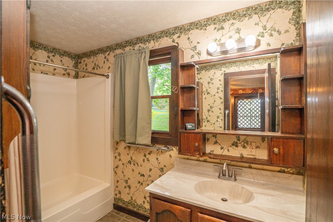 2909 Sanitarium Road Akron, OH 44312 - Photo 10 of 27