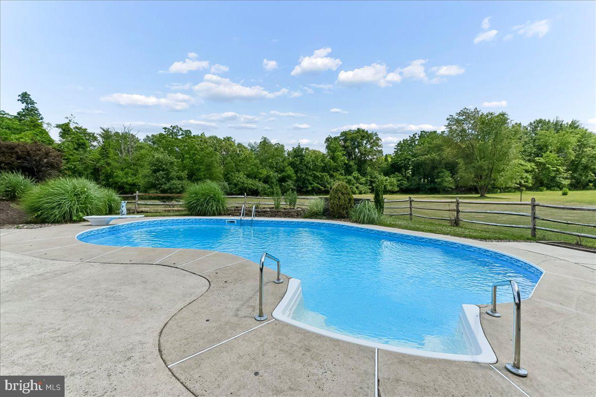 8247 Hensingersville Road Alburtis, PA 18011 - Photo 7 of 68