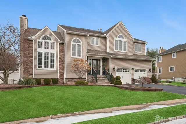 $859,000 | 13 Crestmont Drive, Hillsborough, NJ 08844