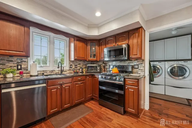 $859,000 | 13 Crestmont Drive, Hillsborough, NJ 08844