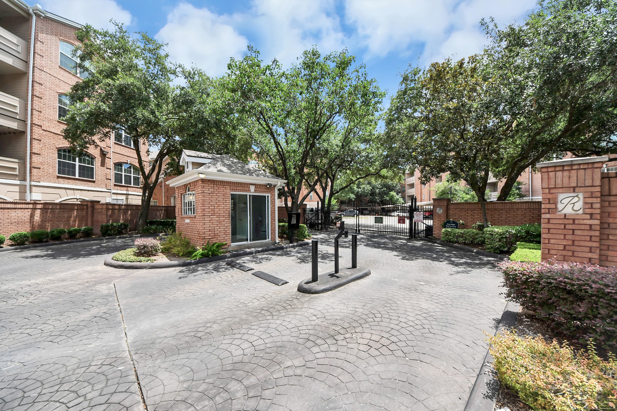 2111 Welch Street, Unit A211 Houston, TX 77019 - Photo 35 of 35