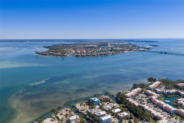 $2,595,000 | 407 20th Place North, Bradenton Beach, FL 34217