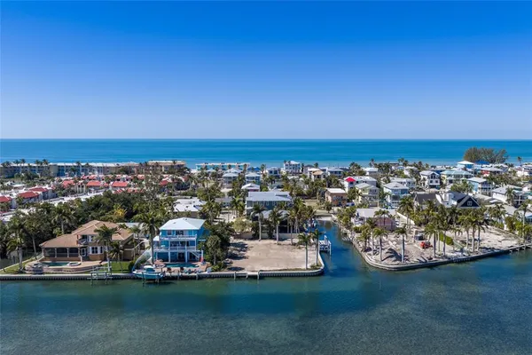 $2,595,000 | 407 20th Place North, Bradenton Beach, FL 34217