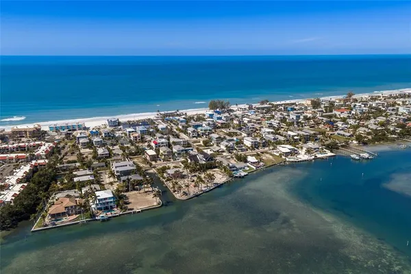 $2,595,000 | 407 20th Place North, Bradenton Beach, FL 34217