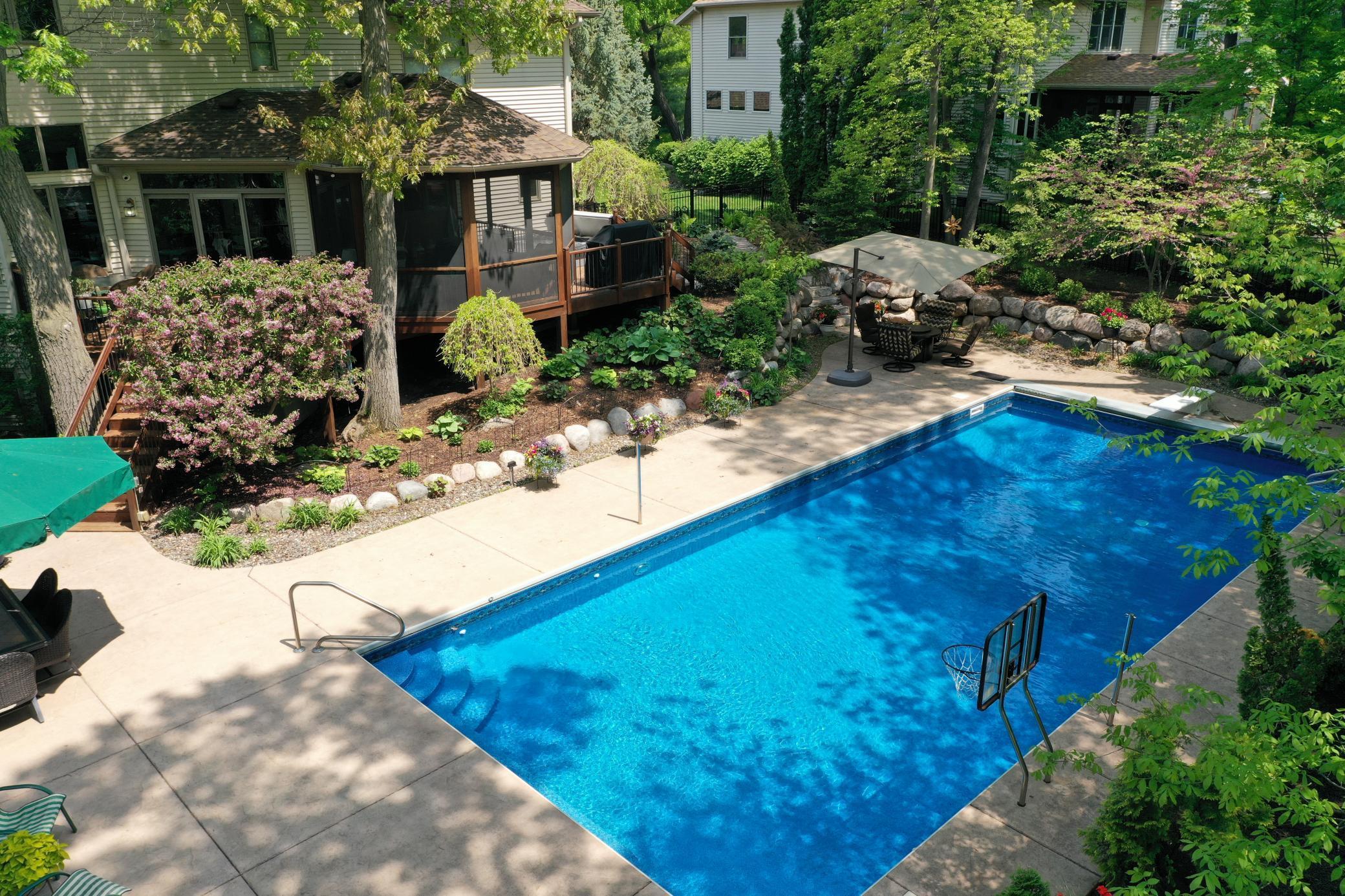 17199 Acorn Ridge Eden Prairie, MN 55347 - Photo 45 of 61