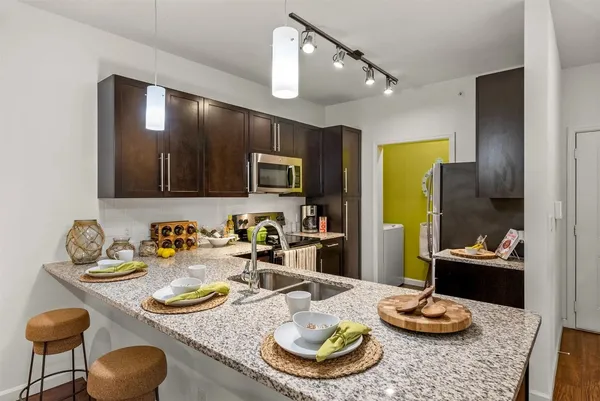 $1,120 | 12700 Ridgeline Boulevard, Unit 10305, Cedar Park, TX 78613