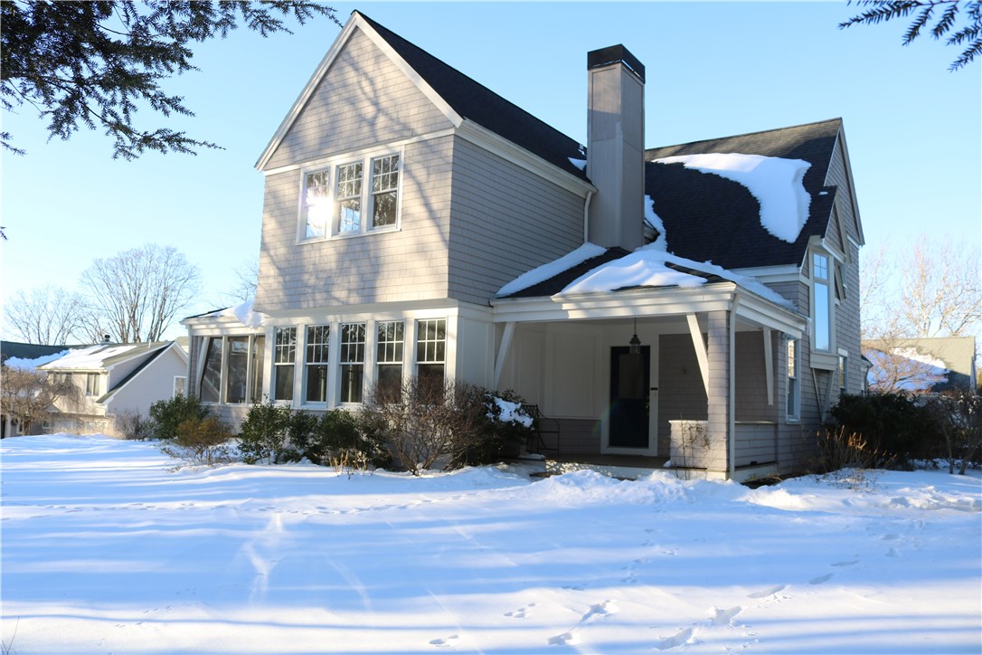 10 Oyster Point Warren, RI 02885 - Photo 1 of 26 Free Standing Nantucket Style Home