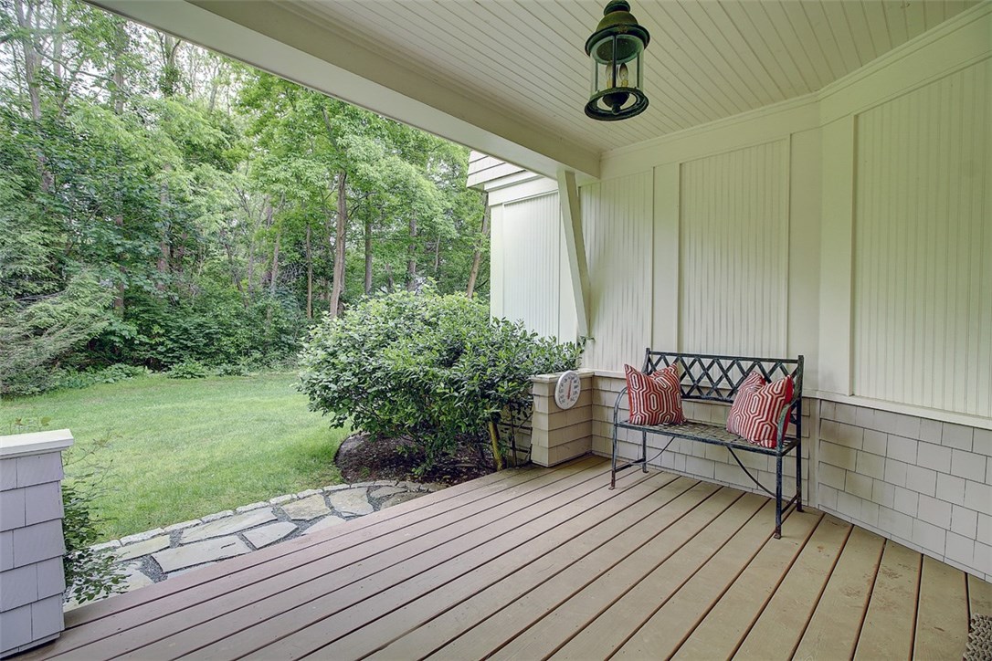 10 Oyster Point Warren, RI 02885 - Photo 4 of 26 Private Covered Front Porch