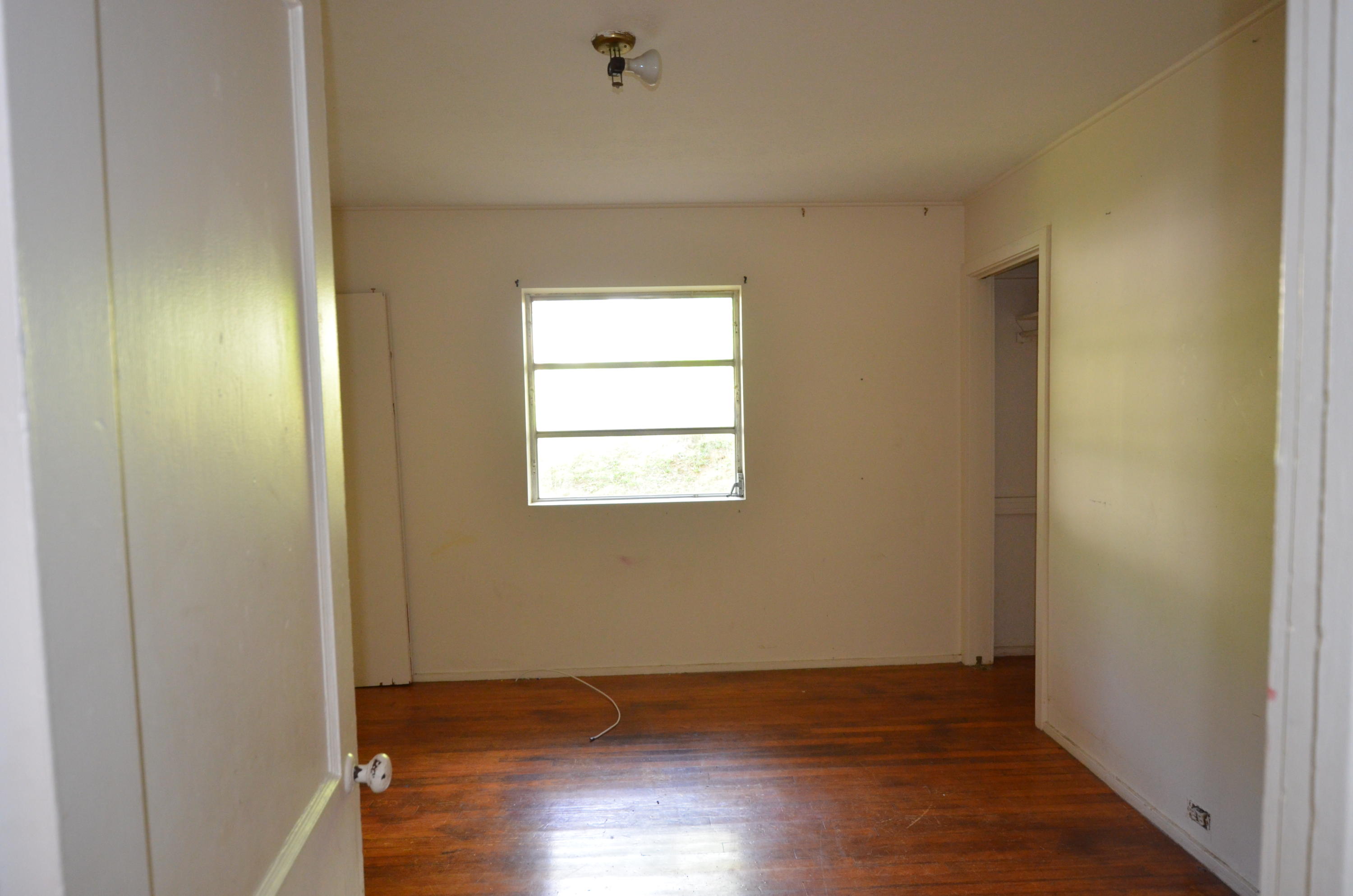 124 Taylor Road Oak Ridge, TN 37830 - Photo 9 of 17 DSC_1074