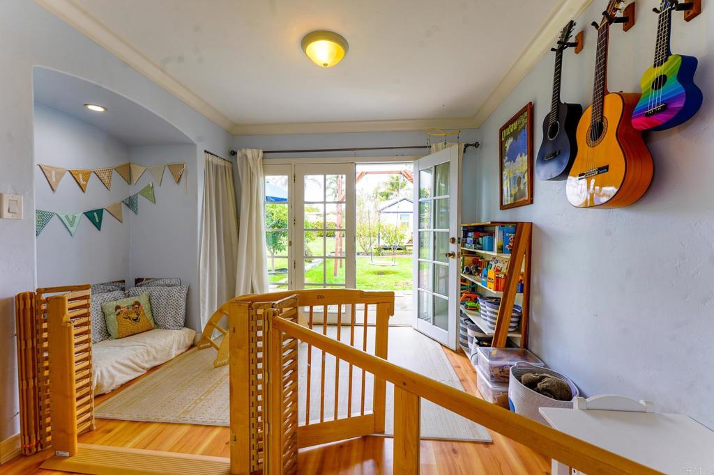 1043 Aloha Drive Encinitas, CA 92024 - Photo 18 of 27