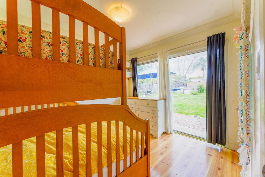 1043 Aloha Drive Encinitas, CA 92024 - Photo 22 of 27