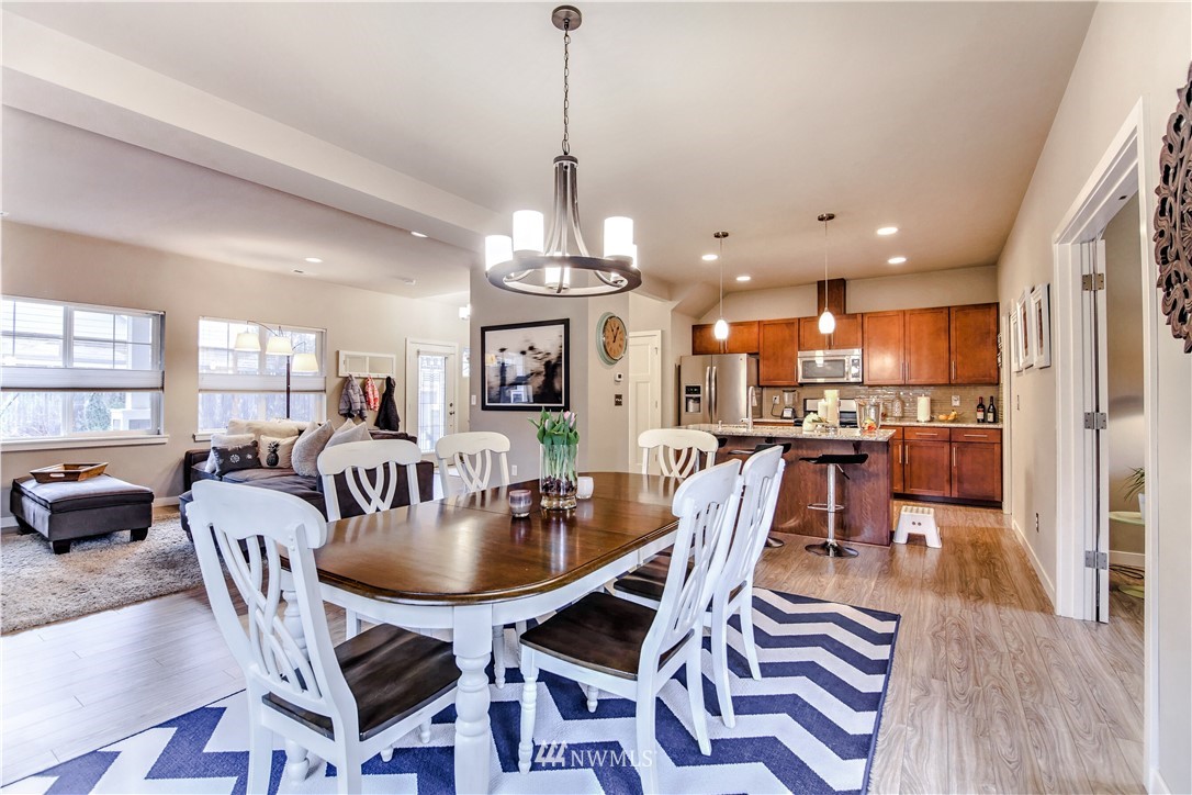 3515 Southwest 100th Street Seattle, WA 98146 - Photo 8 of 25