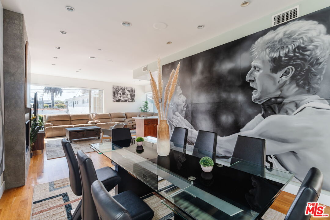 302 South Venice Boulevard Venice, CA 90291 - Photo 3 of 46