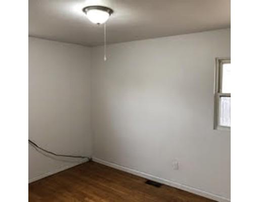 76 Merrill Road Springfield, MA 01119 - Photo 12 of 22