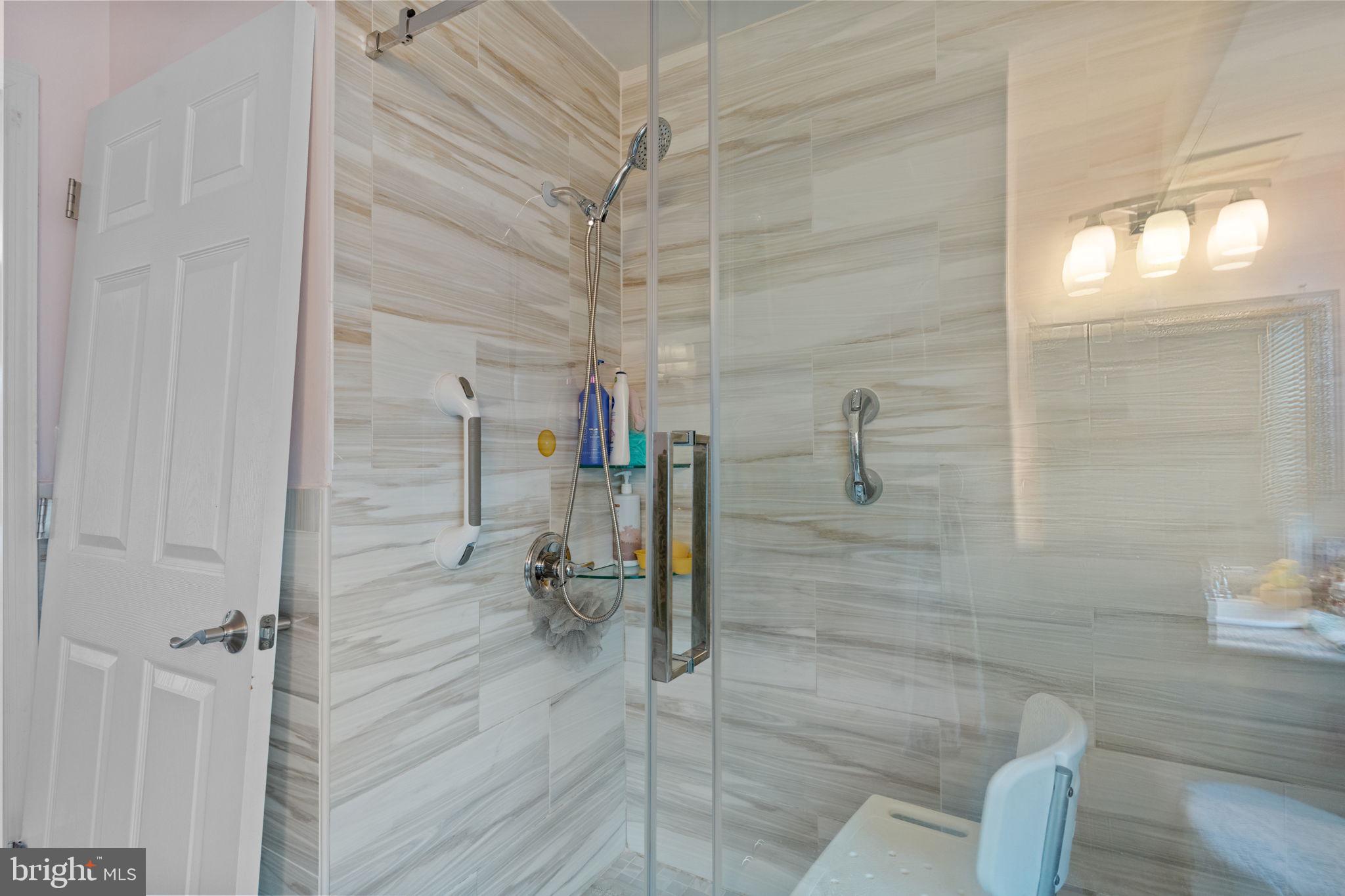 813 Piermont Street Philadelphia, PA 19116 - Photo 16 of 37