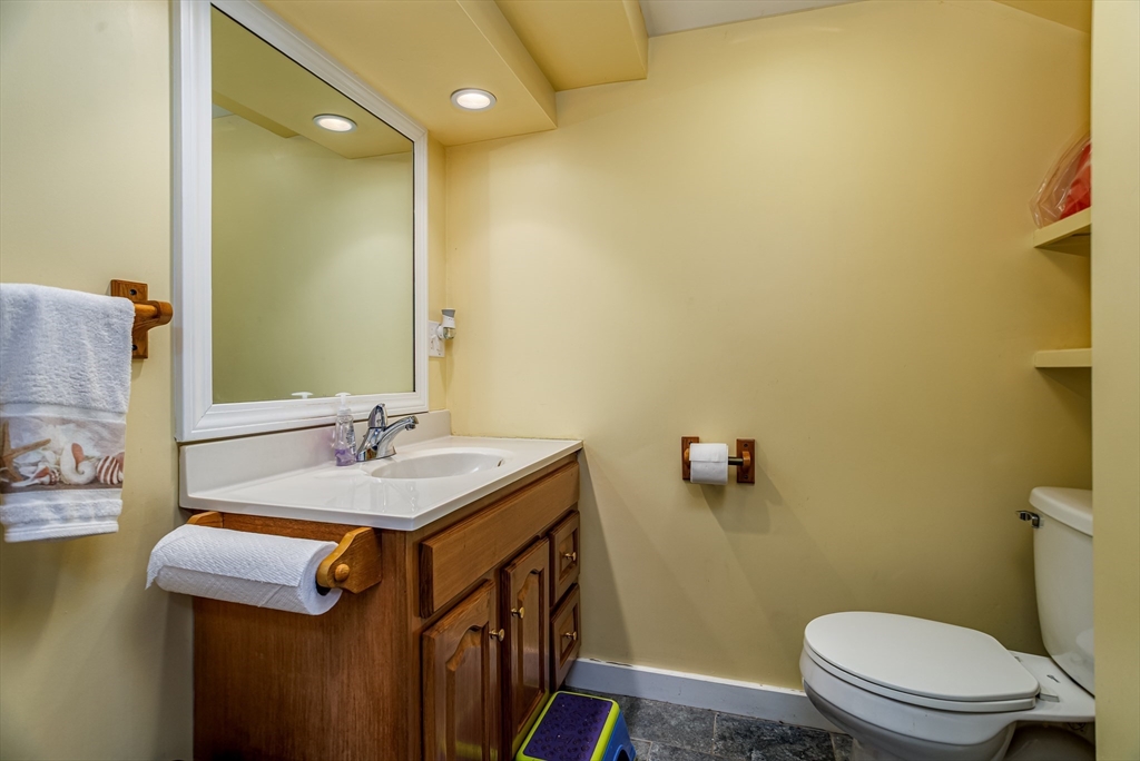 372 Franklin Road Fitchburg, MA 01420 - Photo 31 of 41