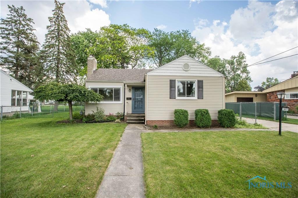 1022 Craig Road Maumee, OH 43537 - Photo 3 of 27 Gallery Image 3