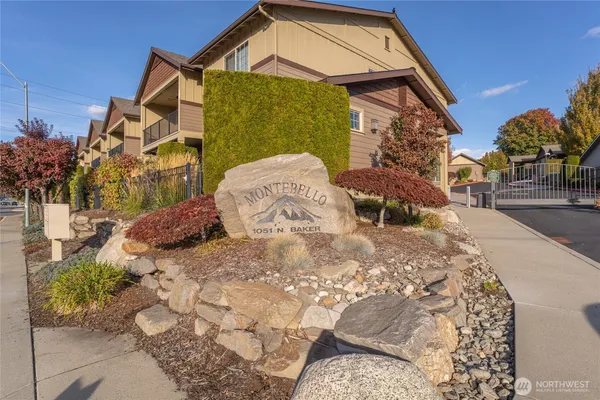 $415,000 | 1051 North Baker Avenue, Unit B203, East Wenatchee, WA 98802