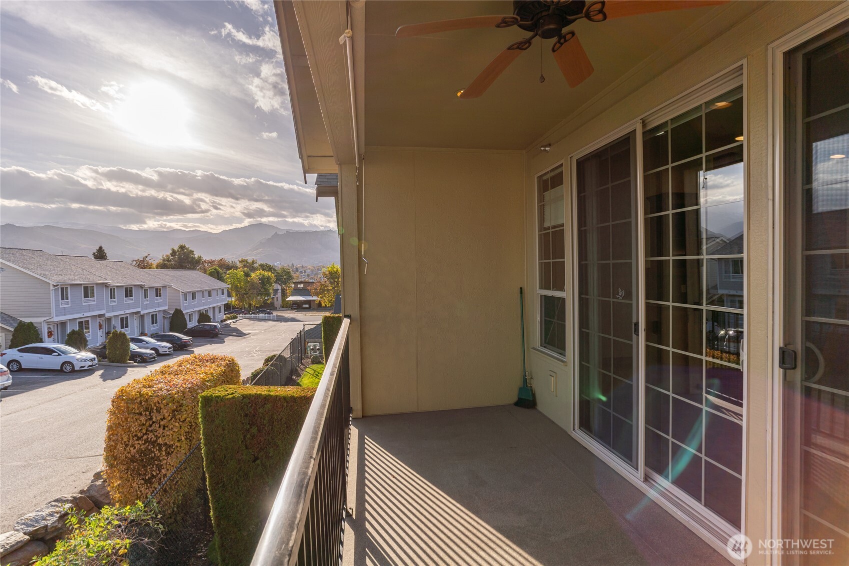 1051 North Baker Avenue, Unit B203 East Wenatchee, WA 98802 - Photo 31 of 33