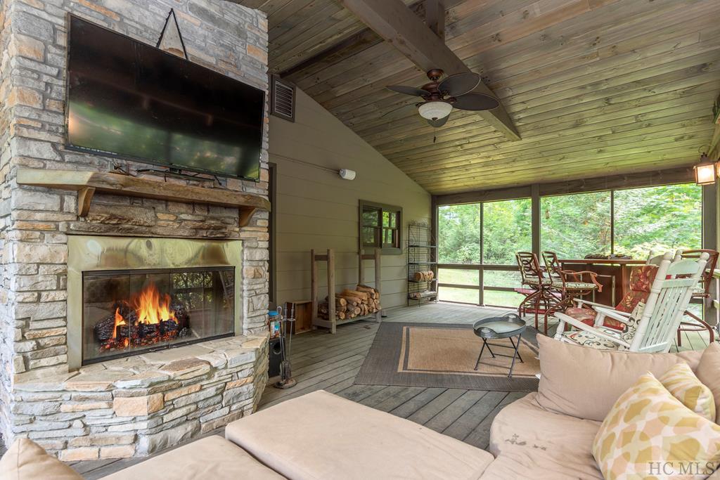 353 Silver Run Road Cashiers, NC 28717 - Photo 12 of 24 Gallery Image 12