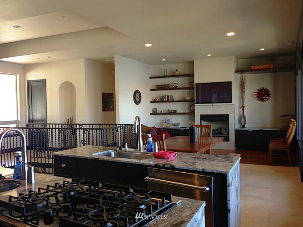 375 Chukar Hill Road Chelan, WA 98816 - Photo 7 of 13 Gallery Image 7