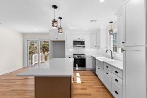 4 Taylor Point Road Pembroke, MA 02359 - Photo 4 of 19 Gallery Image 4