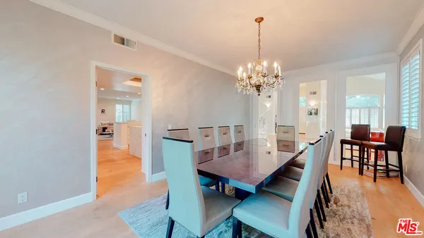 $15,950 | 4950 Densmore Avenue, Encino, CA 91436