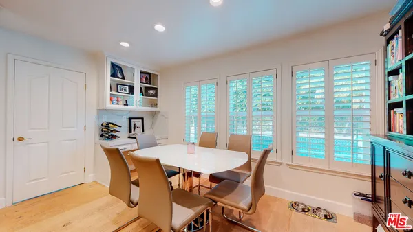 $15,950 | 4950 Densmore Avenue, Encino, CA 91436