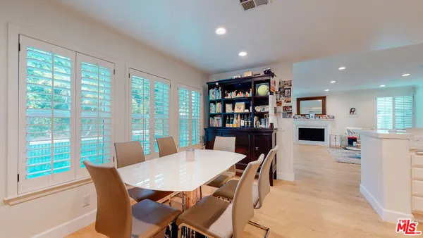 $15,950 | 4950 Densmore Avenue, Encino, CA 91436