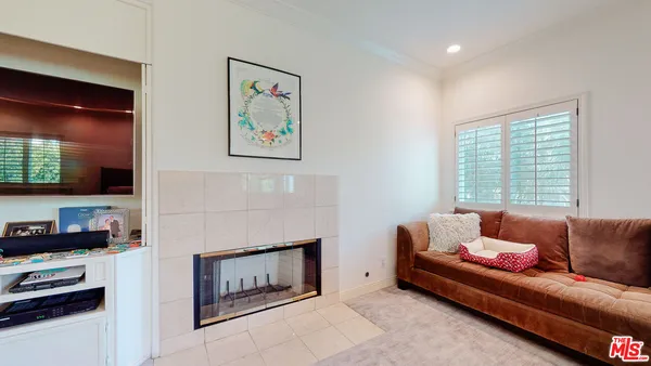 $15,950 | 4950 Densmore Avenue, Encino, CA 91436