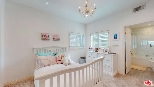 $15,950 | 4950 Densmore Avenue, Encino, CA 91436