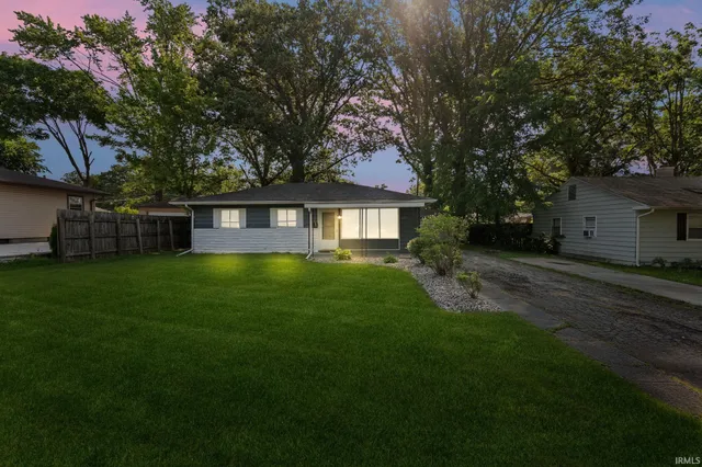 $165,700 | 6031 South Calhoun Street, Fort Wayne, IN 46807