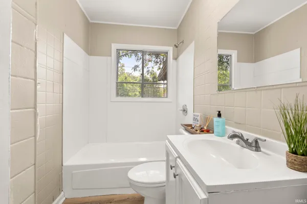 $163,500 | 6031 South Calhoun Street, Fort Wayne, IN 46807