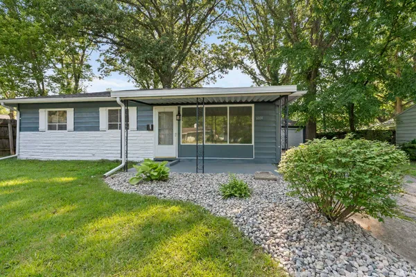 $163,500 | 6031 South Calhoun Street, Fort Wayne, IN 46807