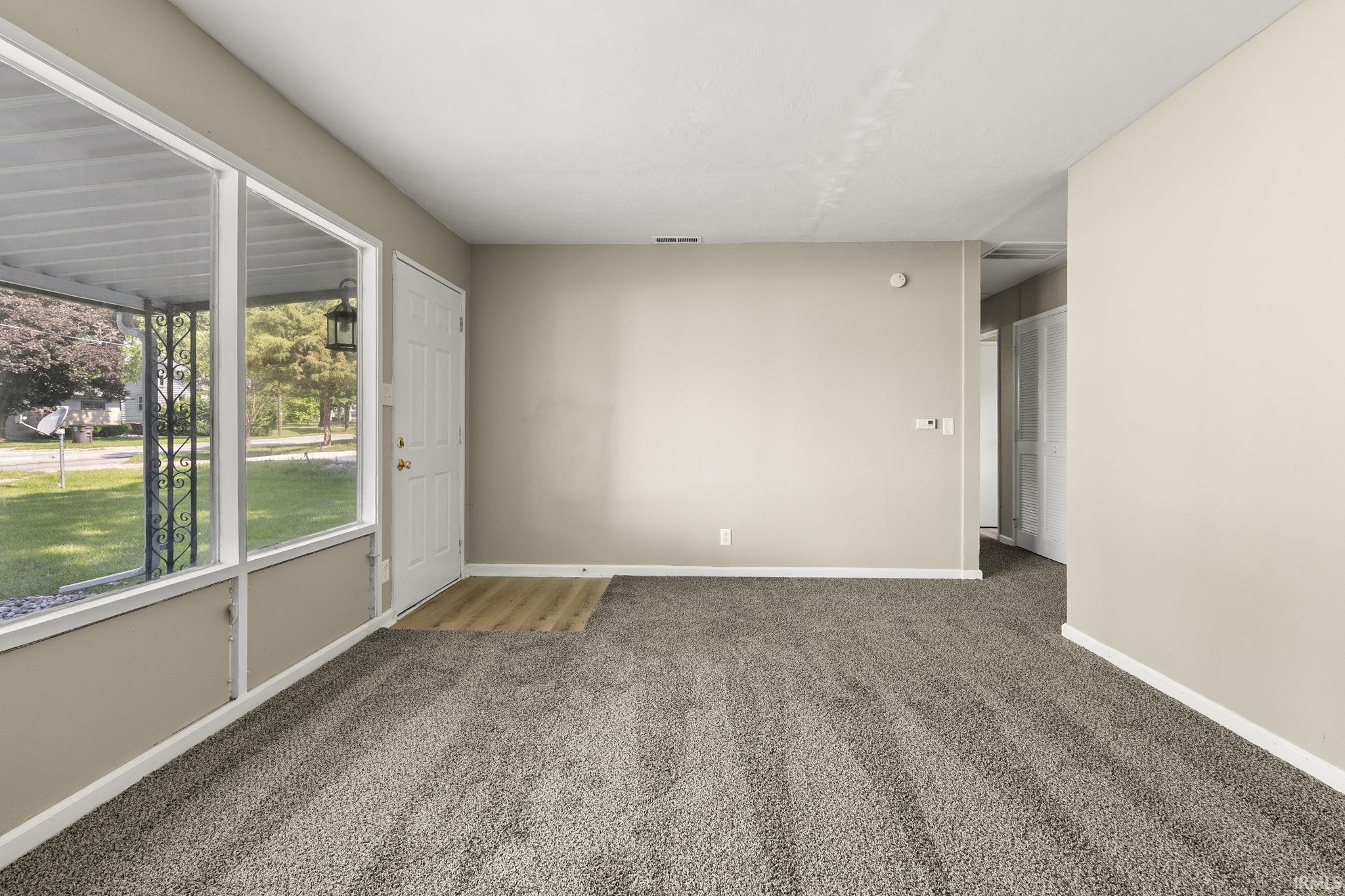 6031 South Calhoun Street Fort Wayne, IN 46807 - Photo 7 of 23