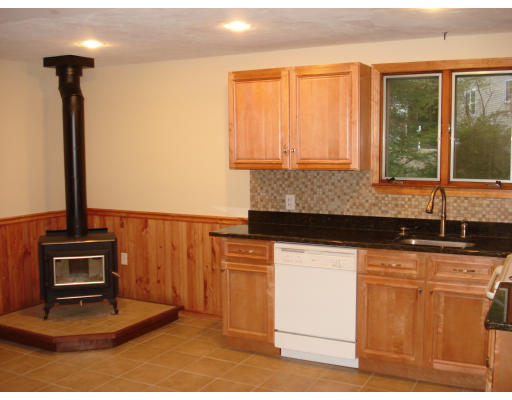 3 Taft Road Wilmington, MA 01887 - Photo 5 of 7 Gallery Image 5