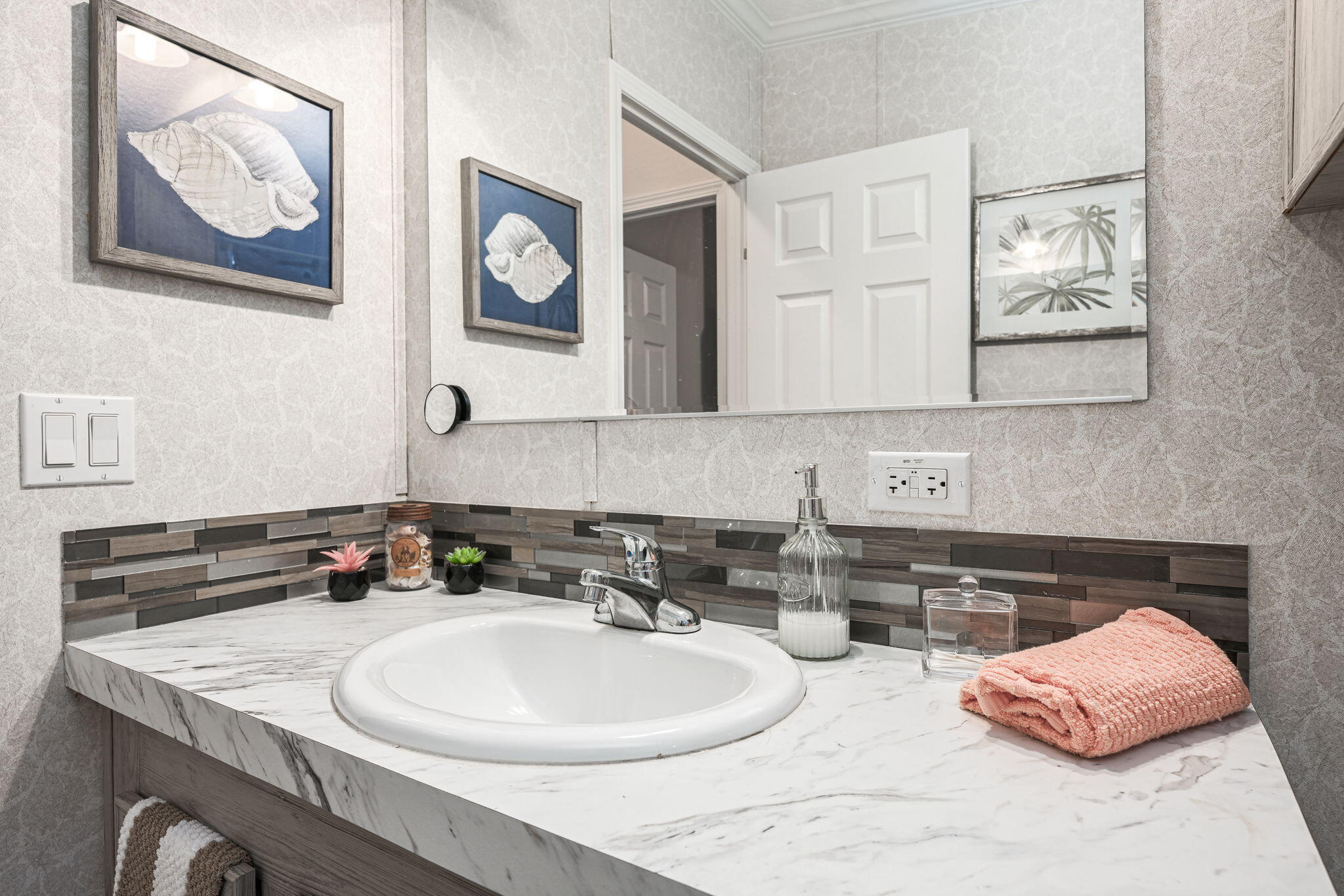 4454 Shell Landing Road Vernon, FL 32462 - Photo 21 of 48 4454 Shell Landing Rd-Vernon-19