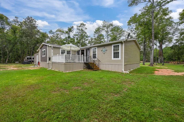 $320,000 | 4454 Shell Landing Road, Vernon, FL 32462