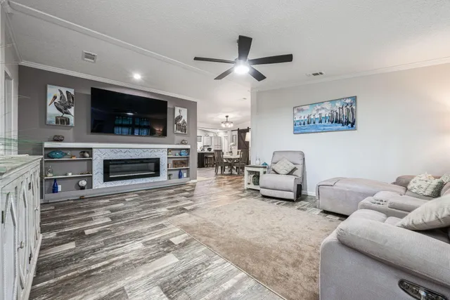 $320,000 | 4454 Shell Landing Road, Vernon, FL 32462