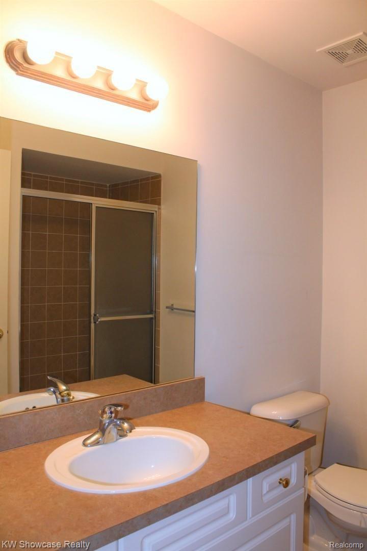 3428 Tremonte Circle Rochester, MI 48306 - Photo 20 of 26 IMG_1887a.jpg